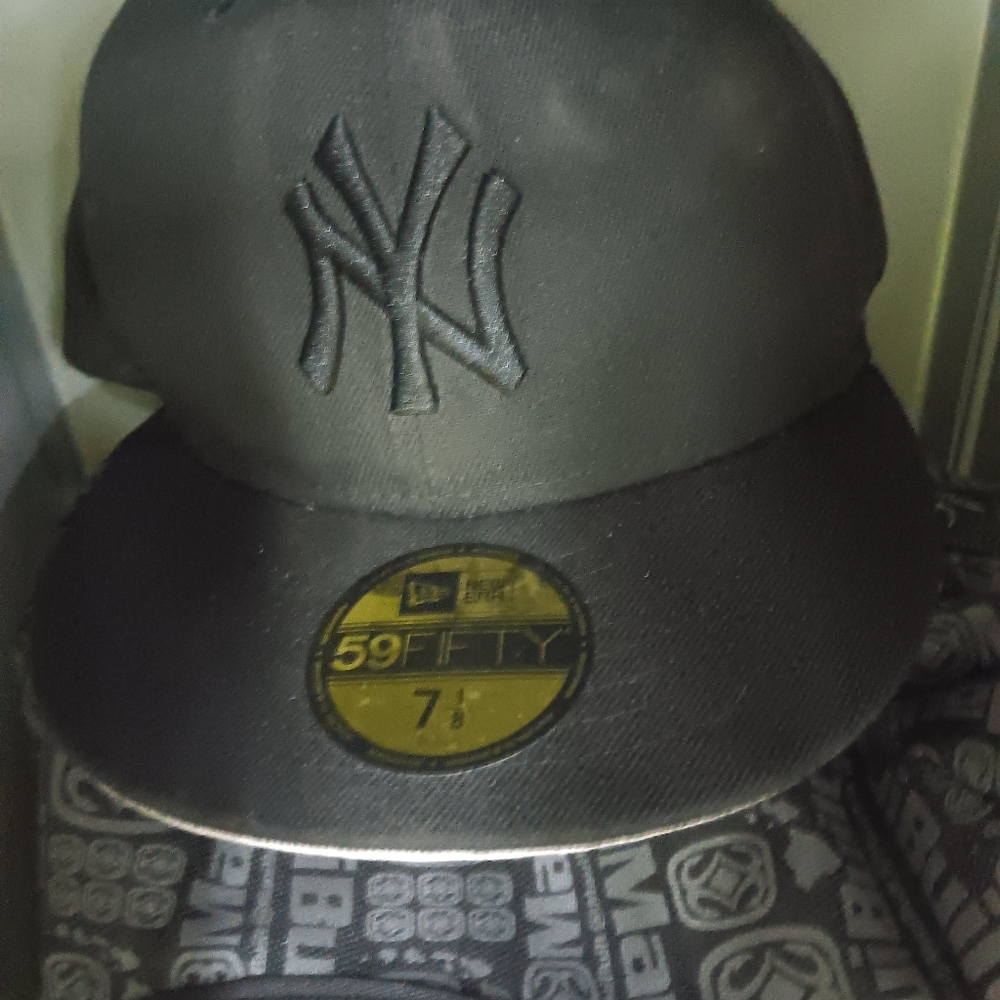 New York Yankee hat
